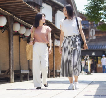 画像：風情ある町並みをお散歩